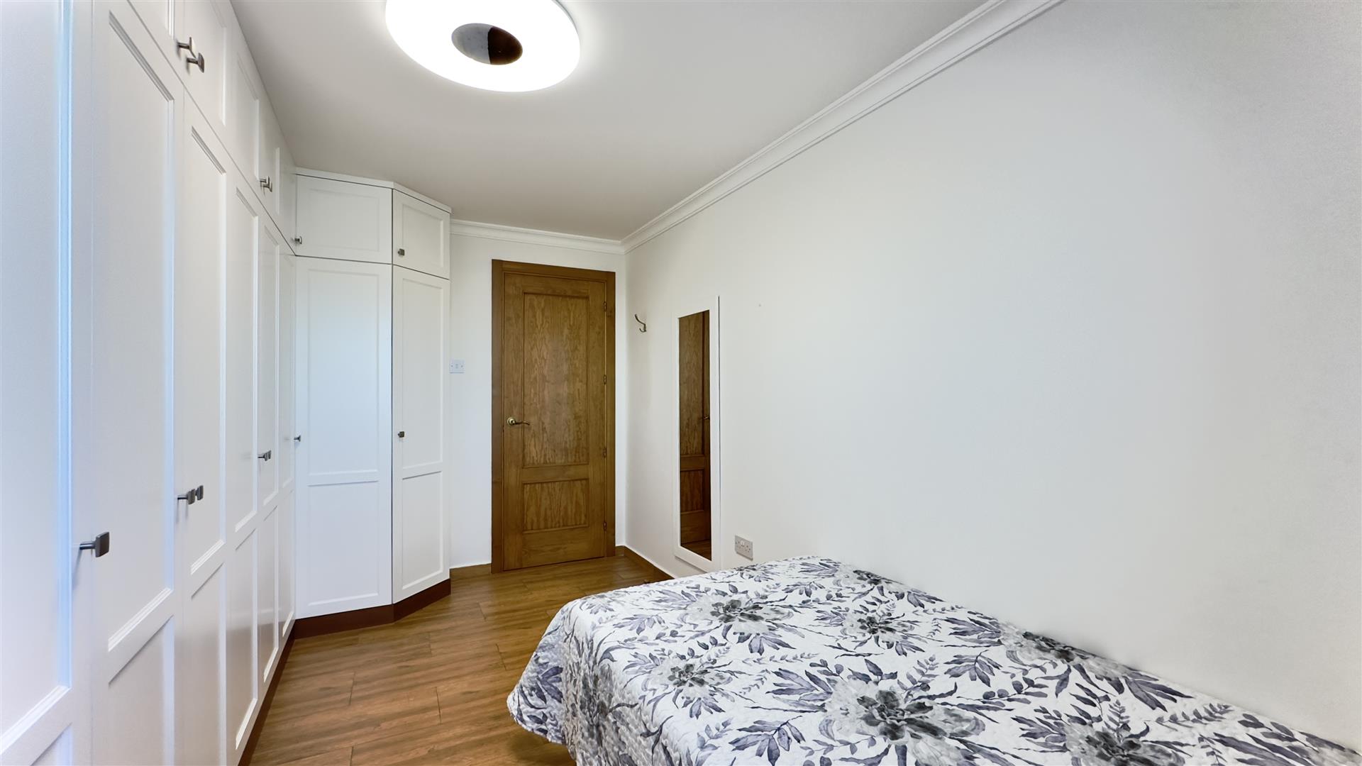 Image of Apartment - 4 Bedrooms - 2 Bathrooms for Sale in Waterport Terraces-Gibraltar, Image 13